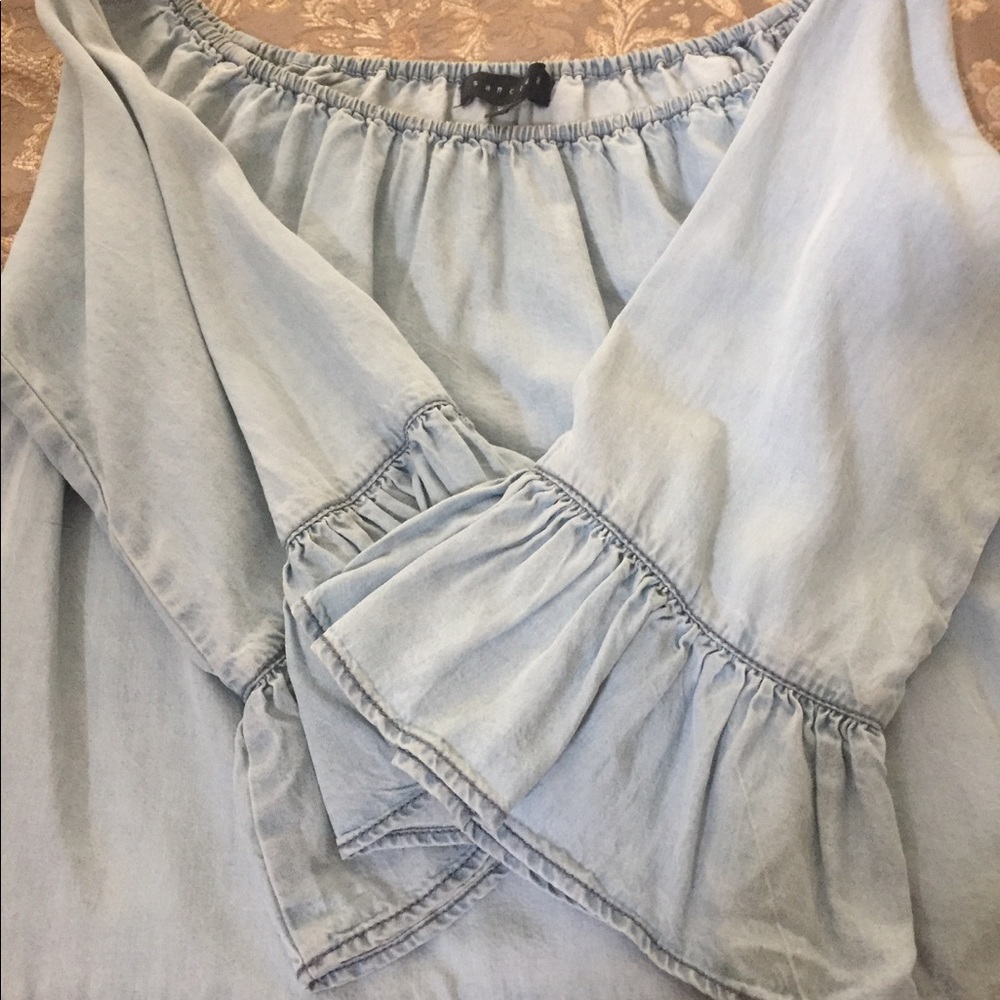 Sanctuary light chambray top with ruffles